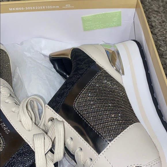 Billie Trainer Micheal Kors - Picture 3 of 4